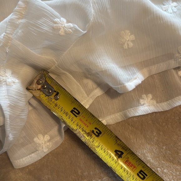 WHITE FLORAL ROMPER WITH BELL SLEEVES - Picture 12 of 14